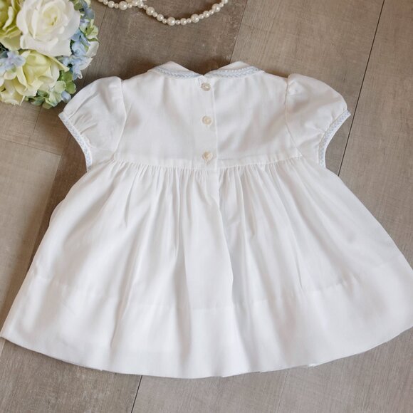 White Smocked Heirloom Dress Blue Embroidery Sarah Louise 3 Months Portrait NWT - Picture 5 of 6
